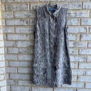ACROBAT Sleeveless Half Button Collared 100% Silk Animal Print Tunic Size XS.